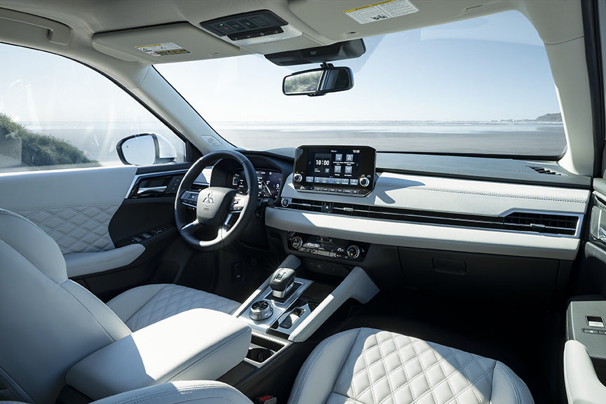 Mitsubishi Retail Graphic OUTLANDER 19