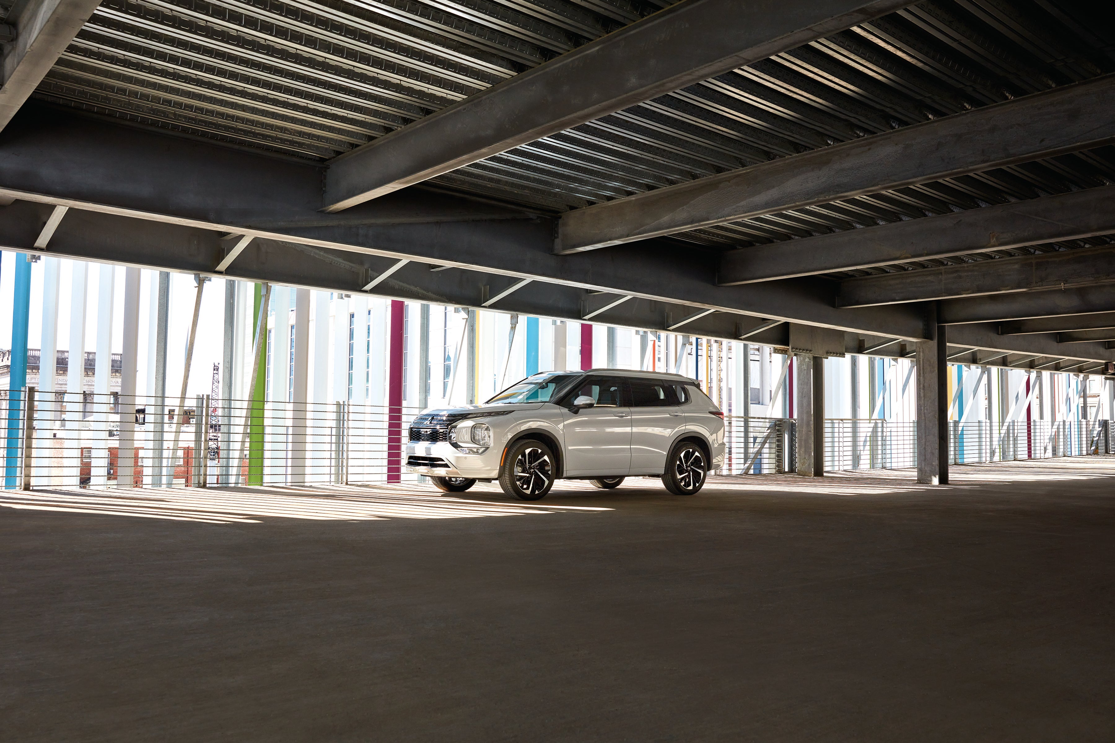 Mitsubishi Retail Graphic OUTLANDER 30