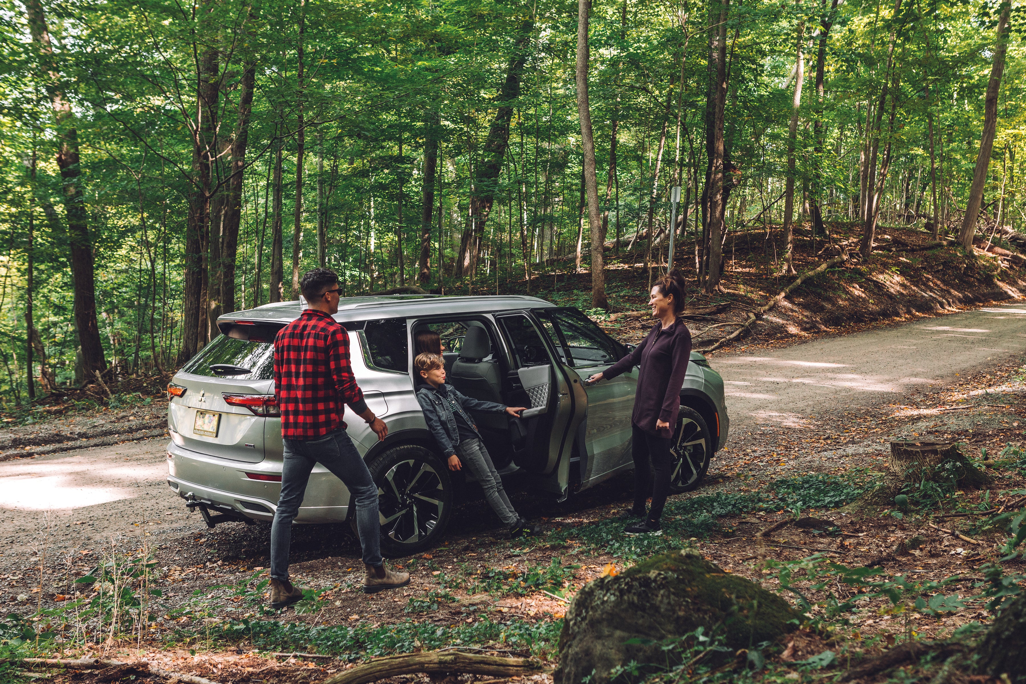 Mitsubishi Retail Graphic OUTLANDER 51