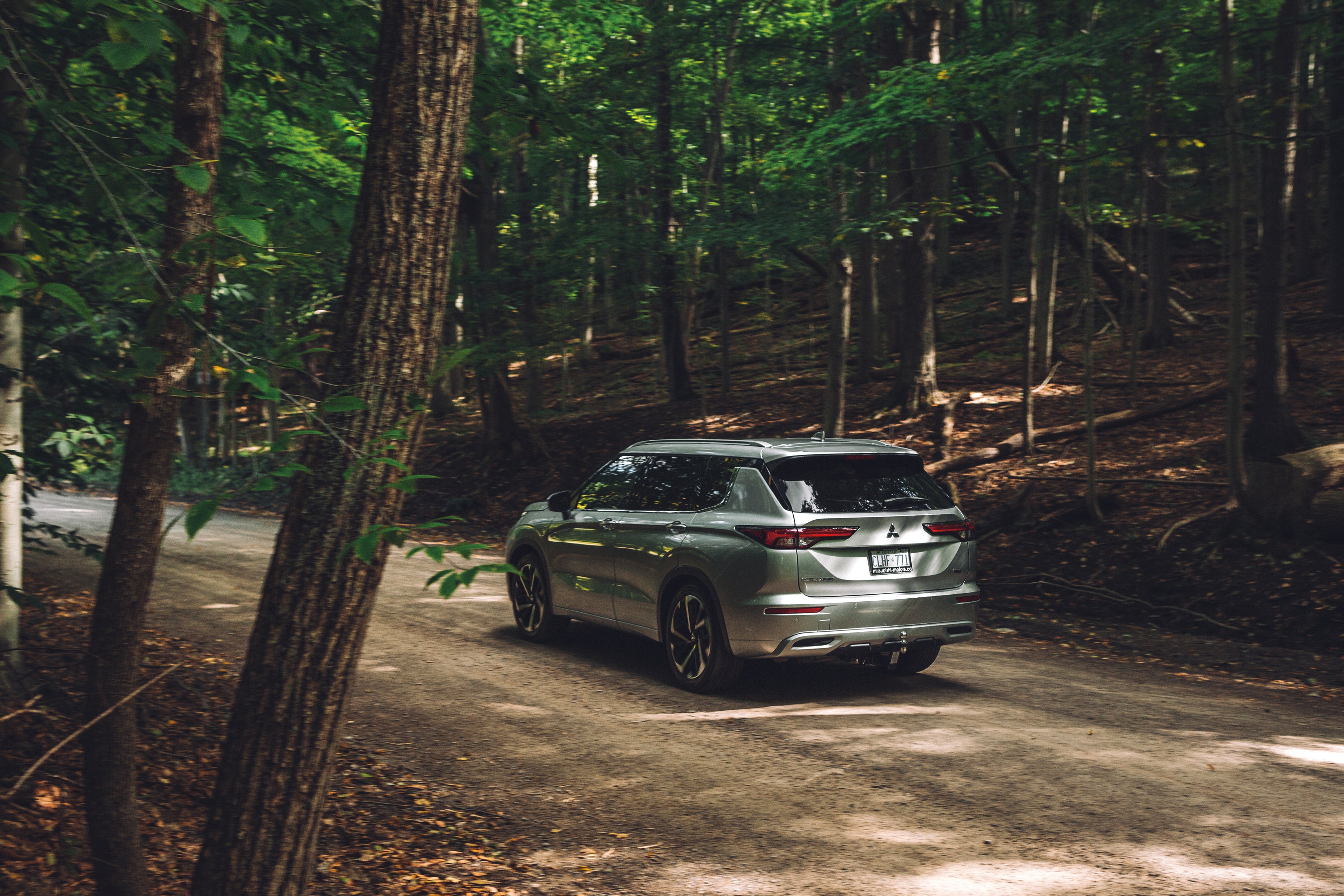 Mitsubishi Retail Graphic OUTLANDER 52