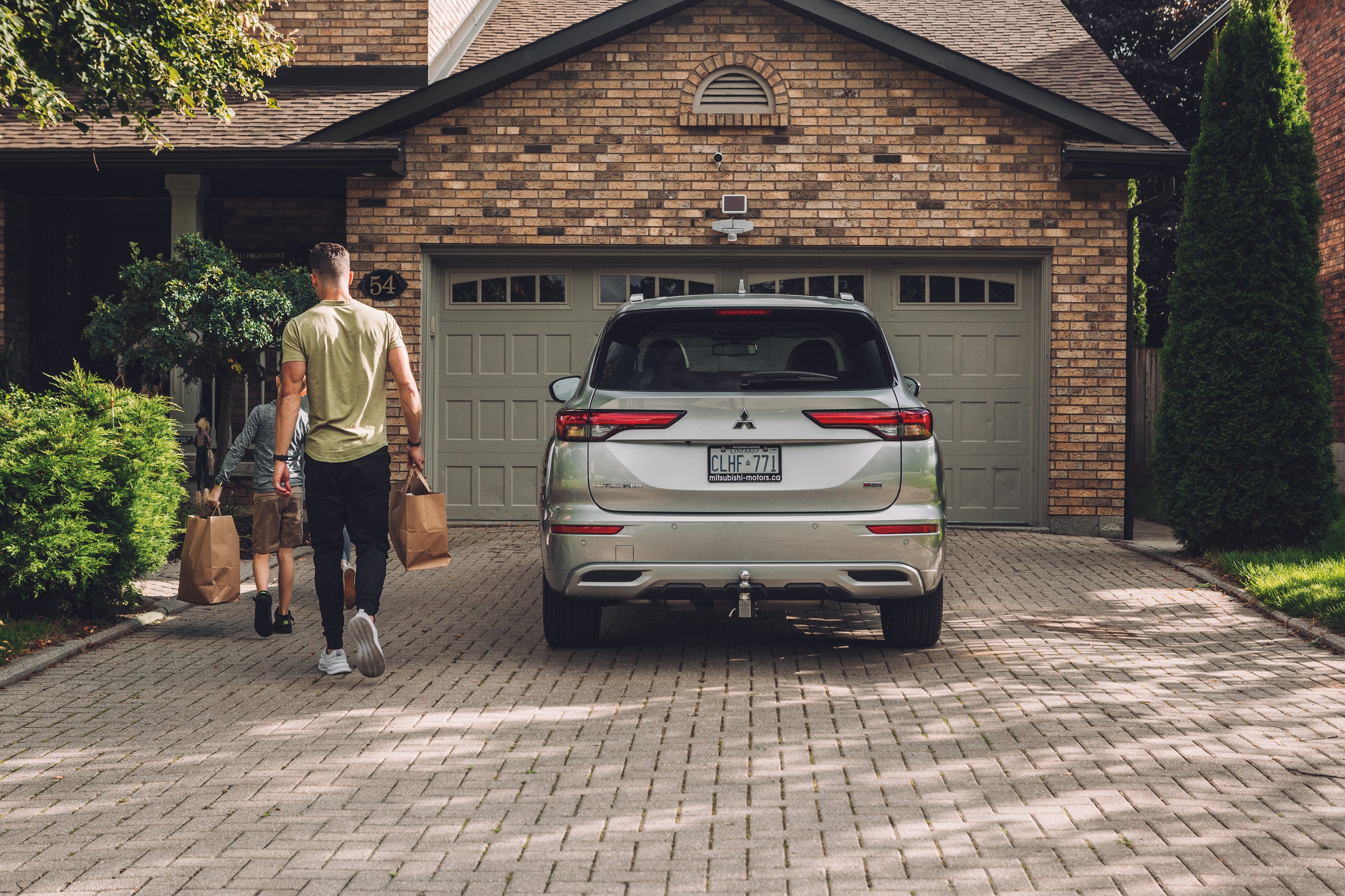 Mitsubishi Retail Graphic OUTLANDER 55