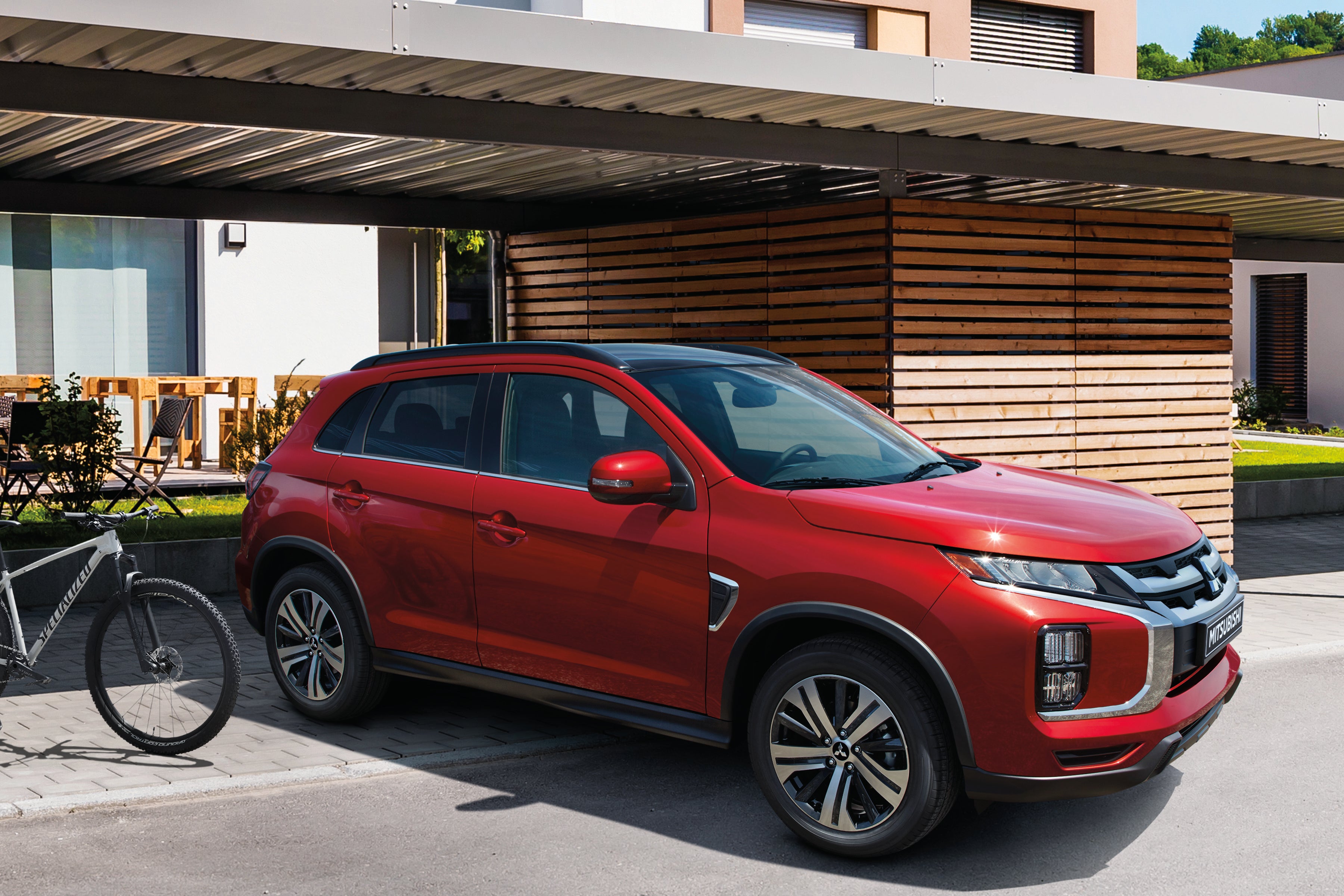 Mitsubishi Retail Graphic RVR 12