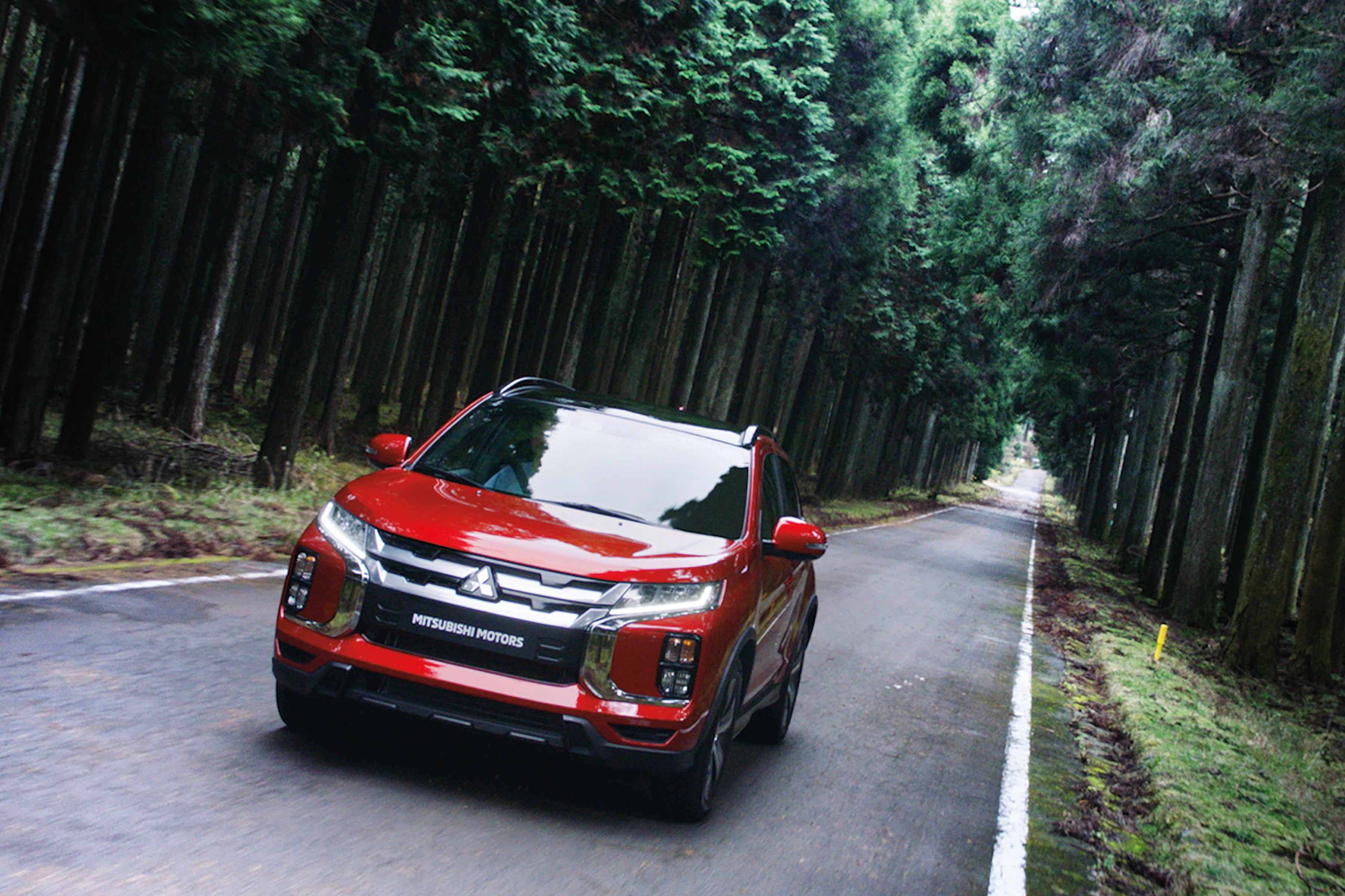 Mitsubishi Retail Graphic RVR 16