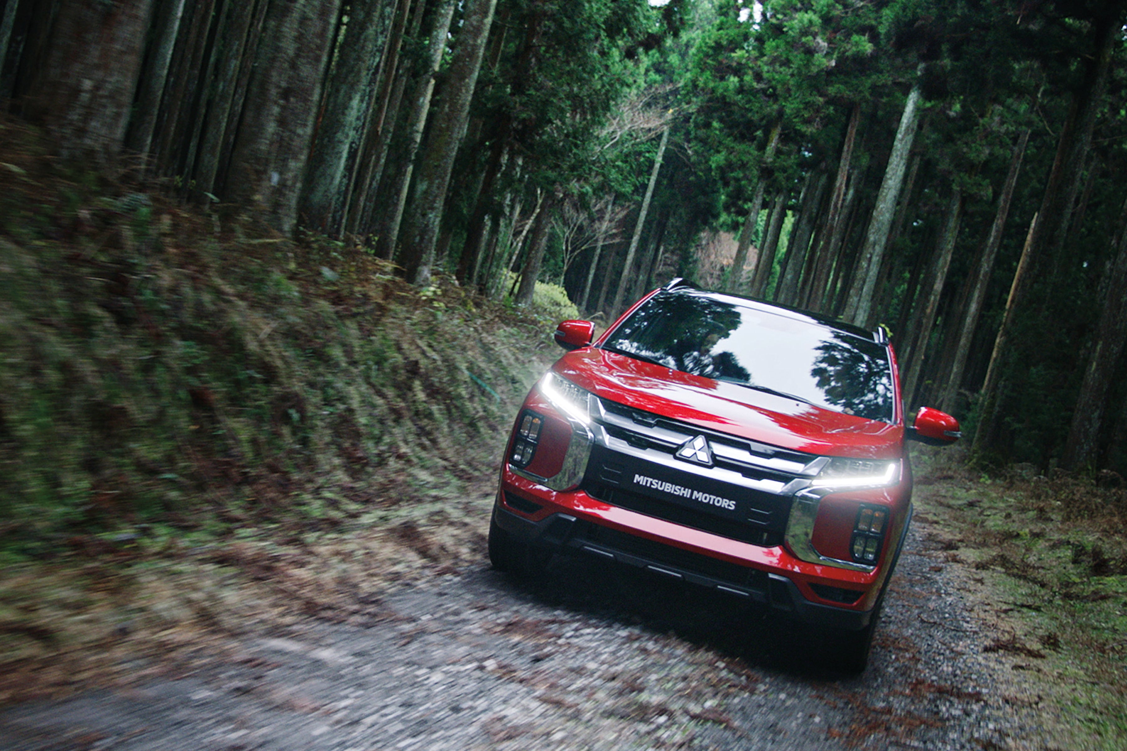 Mitsubishi Retail Graphic RVR 23