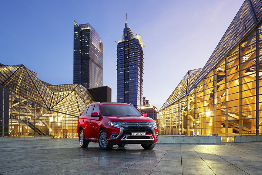 Mitsubishi Retail Graphic OUTLANDER PHEV 05